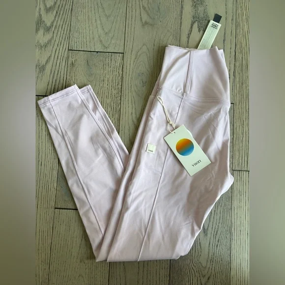 NWT Vuori all the form pocket legging. Orchid whisper. - Picture 6 of 8